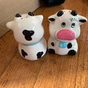 Baby Cows Salt and Pepper Shaker